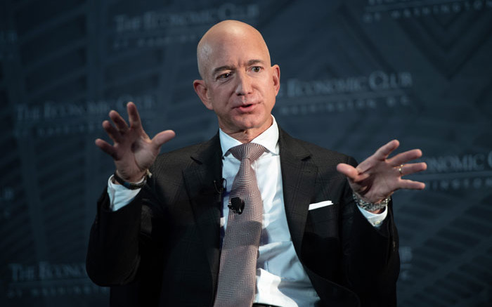 កត្តា ៤​ យ៉ាងនេះដែលធ្វើឲ្យ Jeff ​Bezos ហ៊ានបោះប្រាក់រាប់ពាន់លានដុល្លារលើការសិក្សាពីលំហ